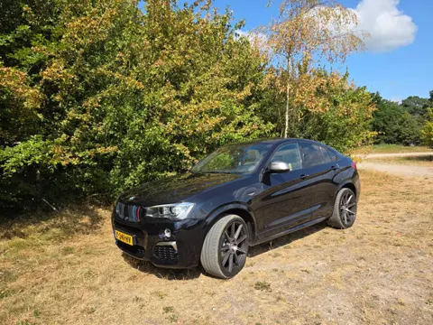 BMW X4 M40i