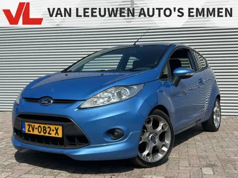 Ford Fiesta 1.6 Ghia | Nieuw Binnen! | APK 04-06-2027 | Clima | PDC