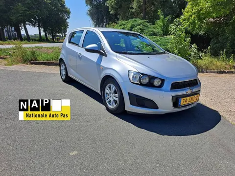 Chevrolet Aveo 1.2 LT 5 Deurs Airco/Cruise control
