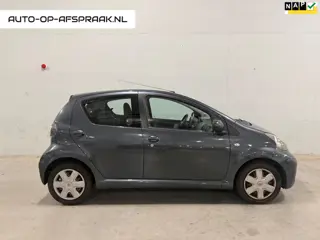 Toyota Aygo 1.0-12V Comfort Navigator 5drs. Airco Navi