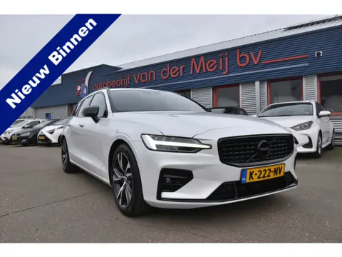 Volvo V60 2.0 B4 R-Design , VIRTUAL COCKPIT , NAVI ,ST + STUUR VERW , LED KOPL  ,
