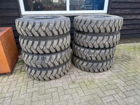 Aeolus 10.00-20 kraanbanden dubbellucht (bj 2025)