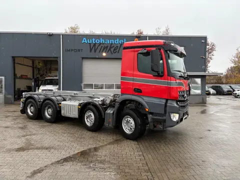 Mercedes-Benz Arocs 3251 8X4 AUTOMAAT