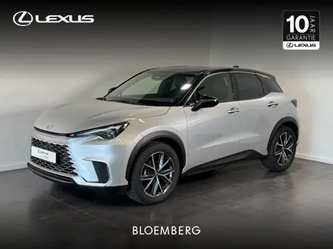 Lexus LBX Cool 2WD | CarPlay | Stoel/stuurverwarming | Dodehoek detectie |