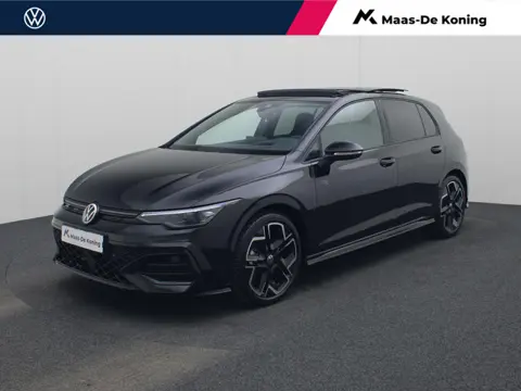 Volkswagen Golf 1.5eTSI/150PK R-Line Black Style Edition DSG · Panoramadak · Camera + Parkeersensore