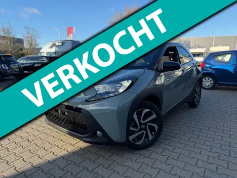 Toyota Aygo X 1.0 VVT-i S-CVT Pulse Automaat 5 JAAR GARANTIE (BOVAG/RIJKLAARPRIJS)