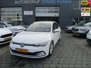 Volkswagen GOLF 1.5 TSI Life Business