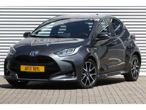 Toyota Yaris 1.5 Hybrid Executive JBL / Head-Up (bj 2021)