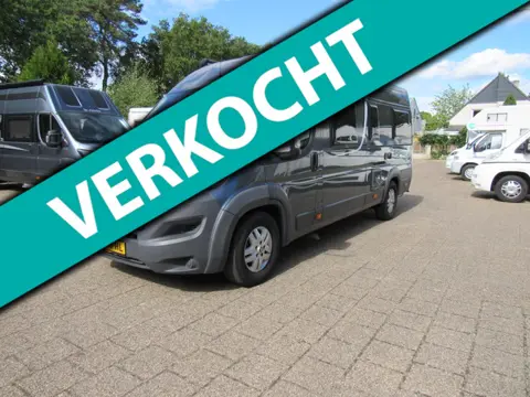 Possl 640 Roadcruiser Buscamper Enkelebedden Busbiker 2016