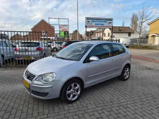 Volkswagen Polo 1.4-16V Turijn