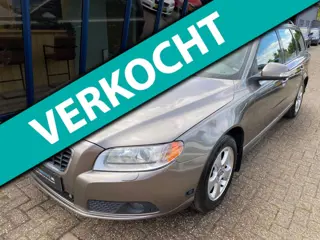 Volvo V70 2.5FT Momentum H.LEER / ECC / PDC / YOUNGTIMER