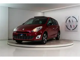 Renault Grand Scénic 1.4 TCe Bose 7p. 131PK | Pano | Keyless | Trekhaak | Bluetooth | VOL!