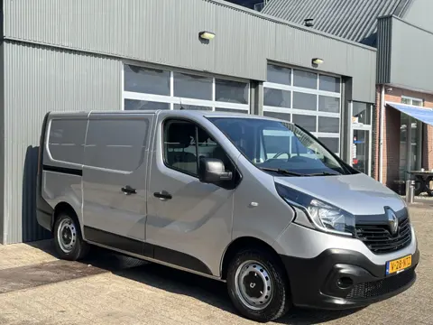 Renault Trafic 1.6 dCi L1H1 BTW en BPM VRIJ!! Airco Cruise controle 2-Persoons Telefoonverbinding Pa