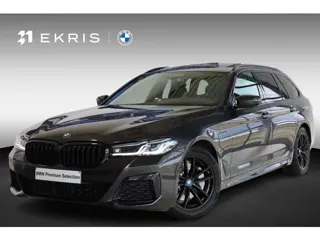 BMW 5 Serie 530e Touring | M Sportpakket | Head-Up Display | Panorama Dak | Trekhaak | Stoelverwarmi