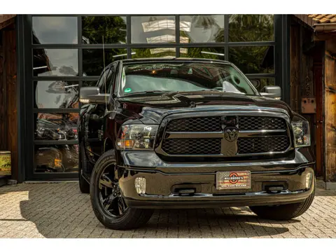 Dodge Dodge Ram classic v8 | stoel verw | stuur verw |