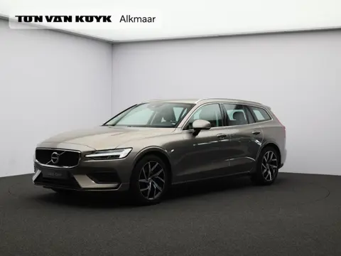 Volvo V60 2.0 T5 Momentum Pro / Adaptive Cruise / Pilot Assist / BLIS / Elektrische Achterklep / Car