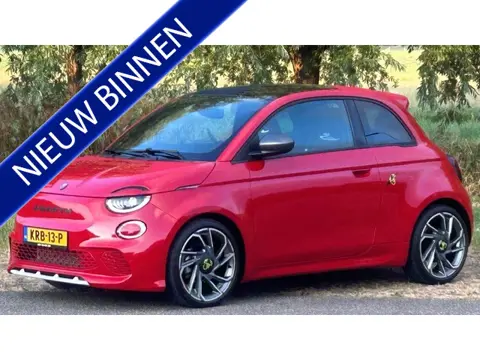 Abarth 500 Abarth Turismo 42 kWh 8.000KM!! NAVIGATIE PREMIUM, APPLE CARPLAY, DAB, PANORAMADAK, STOEL