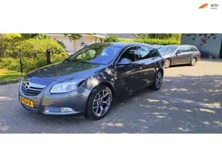 Opel Insignia Sports Tourer 2.0 T Cosmo bj 2011 airco/navi