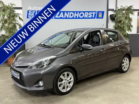 Toyota Yaris 1.5 Hybrid Dynamic (bj 2015, automaat)