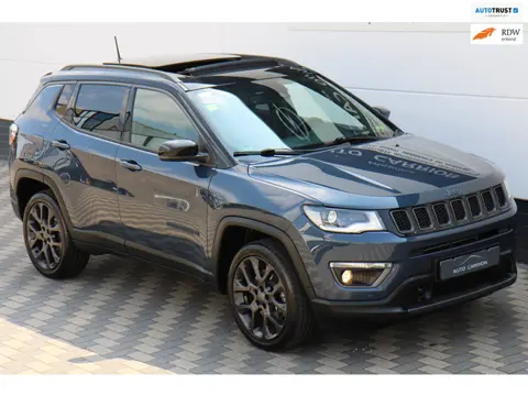 Jeep Compass 4xe 240 Plug-in Hybrid Electric S Pano BTW !!