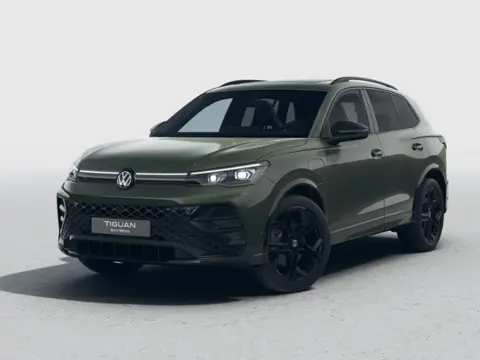 Volkswagen Tiguan R-Line Edition 1.5 eHybrid 204 PK 6 versn. DSG · Black Style Pakket · Panoramaschu