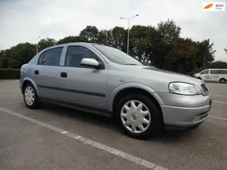 Opel Astra 1.6-16V Pearl