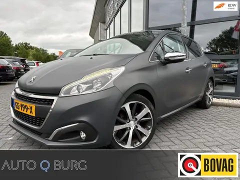 Peugeot 208 1.2 PureTech Première | Camera | Pano | Navi | Cruise | Airco | Bluetooth | Half Leder |