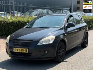 Kia Cee'd 1.4 All Stars 5-DEURS AIRCO/CARPLAY | INRUILKOOPJE !