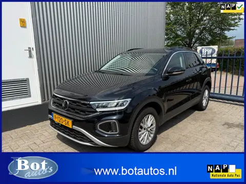 Volkswagen T-Roc 1.5 TSI Life / AUTOMAAT / NAVIGATIE / CAMERA / CRUISE / DIGITAL COCKPIT / NL-AUTO /