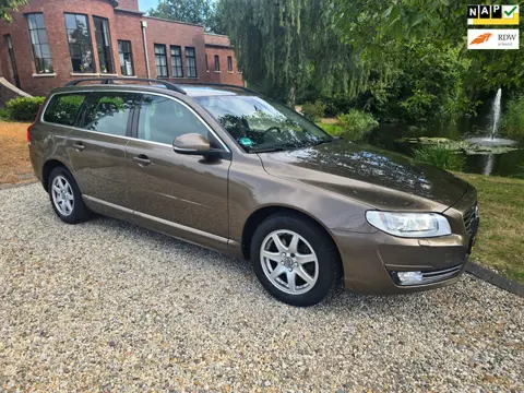Volvo V70 1.6 T4 Nordic+ XENON/leer/NAVI/cruise