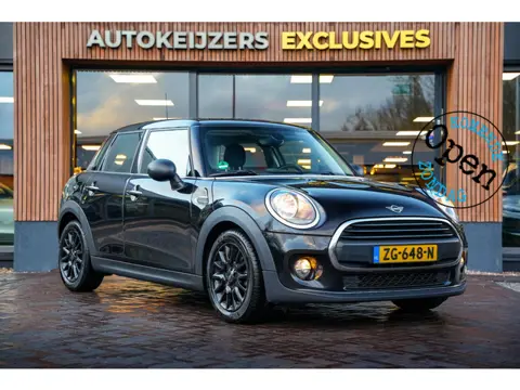 MINI 5-Deurs 1.5 One Mini Mini 1.5 One Airco Cruise Control Navigatie 16" LMV AUTOMAAT!