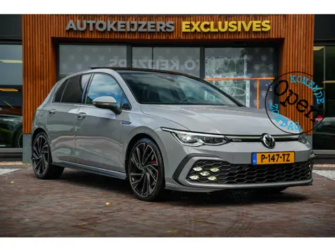 Volkswagen Golf 2.0 TDI GTD Panoramadak IQ Light Harman/Kardon Keyless 19''LM Nardo Grey