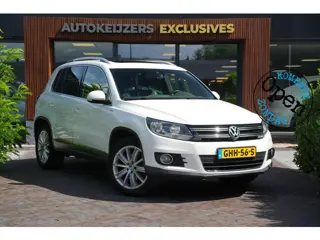 Volkswagen Tiguan 1.4 TSI Sport&Style line Edition dakrails Pano Mistlampen Parkeersensoren Cruise c