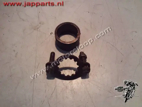 Kawasaki GPZ500S(EX500A) Tandwielhouder