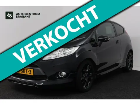 Ford Fiesta 1.6 Metal (CRUISE CONTROL, AIRCO, PARKEERSENSOREN)