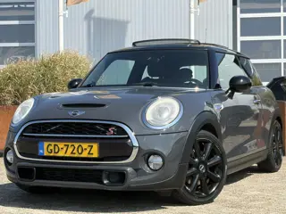 MINI 3-deurs 2.0 Cooper S Chili Serious Business 192pk | Bluetooth | Cruise control | Elektrisch sch