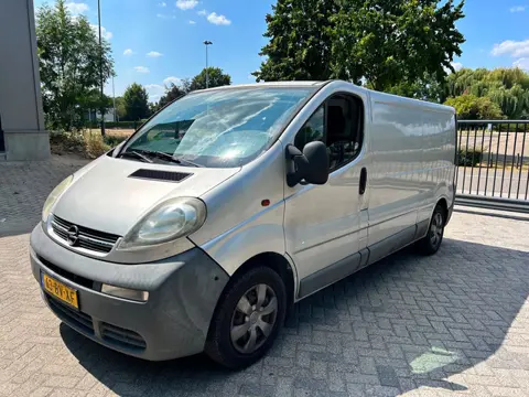 Opel Vivaro 2.0i L2H1 Trekhaak Leer