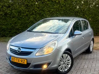 Opel Corsa 1.4-16V Cosmo