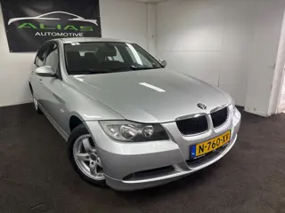 BMW 3-serie 318i - Start - Stop - Airco - NAP - APK 2027