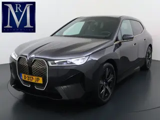 BMW iX xDrive40 Business Edition Plus 77 kWh SOH 100% | DRIVING ASSISTENT PROF. | STOEL + STUURVERWA