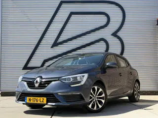 Renault Mégane 1.2 TCe Limited 2e Eigenaar|Carplay|D-riem vv in 2024|PDC|Clima|Cruise|APK tot 01-202