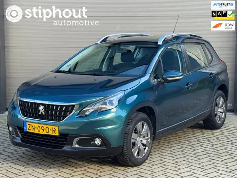 Peugeot 2008 1.2 PureTech Blue Lion Autom. | Panorama | Navi | Distr. riem verv.