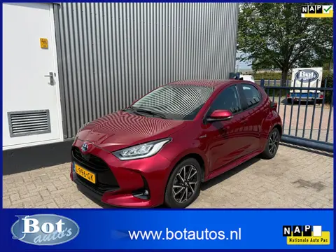 Toyota Yaris 1.5 Hybrid Dynamic / 1E EIGENAAR / APPLE CAR PLAY / CLIMATE / ACHTERUITRIJCAMERA / CRUI