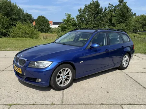 BMW 3 Serie Touring 318i airco lm velgen trekhaak