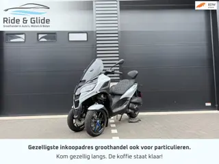 Piaggio Scooter 310 MP3 HPE Sport full optie nieuw akrapovic 25km 2025