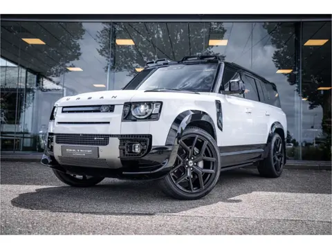 Land Rover Defender 130 3.0 P400 130 X-Dynamic SE 8-p ** Panodak ** Trekhaak ** Meridian ** Treeplan