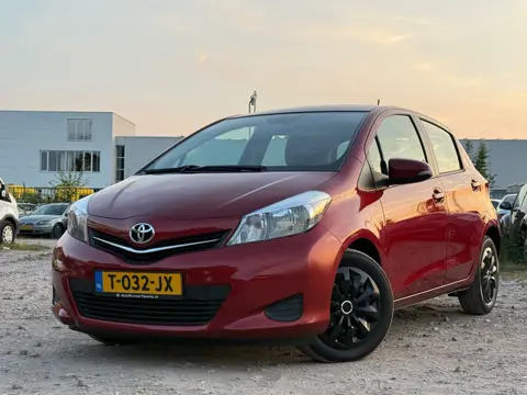 Toyota Yaris 1.3 VVT-i Comfort/ SCHERM/ ZUINIG