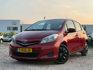 Toyota Yaris 1.3 VVT-i Comfort/ SCHERM/ ZUINIG