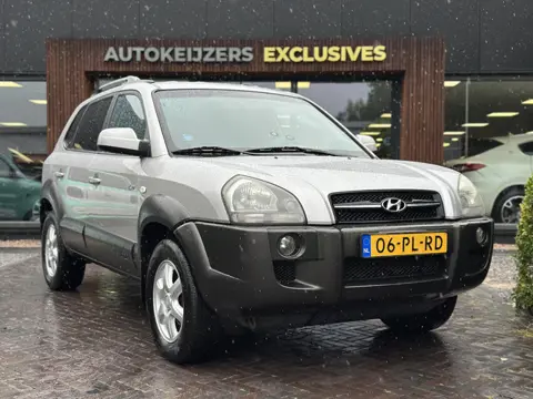 Hyundai Tucson 2.7i V6 4WD Style Trekhaak Camera Stoelverwarming Leer