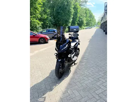 Honda Scooter NC 750 X-ADV Black Optic Koffer|laadkabel|Handvat verwarming